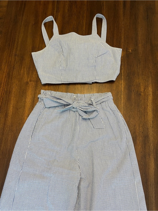 Lauren James Tops - Adorable Lauren James Seersucker Two-Piece Outfit